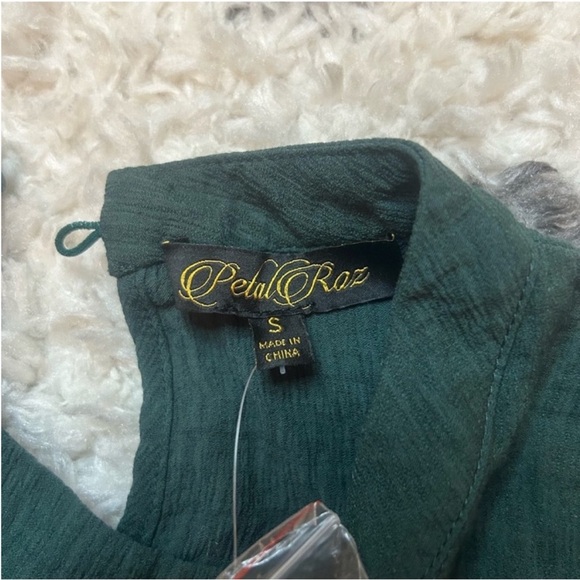 Petal Roz green tiered mini dress - Picture 4 of 4